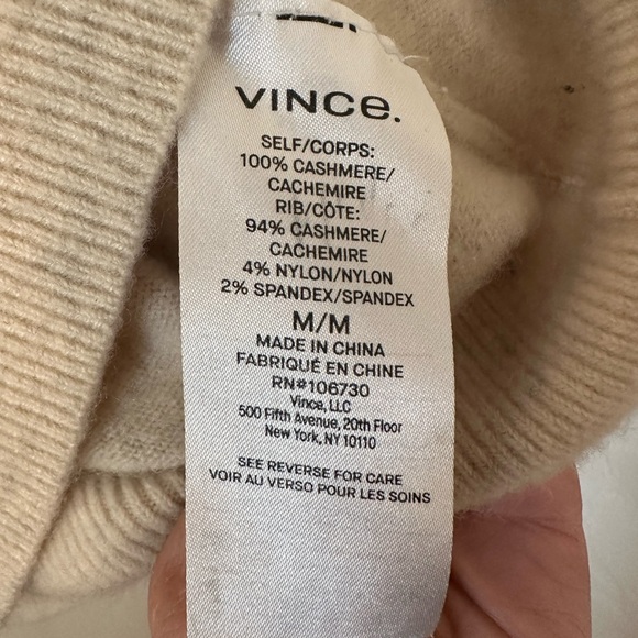 VINCE 100% Cashmere Weekend V-Neck Sweater Heather White M. - Picture 6 of 7